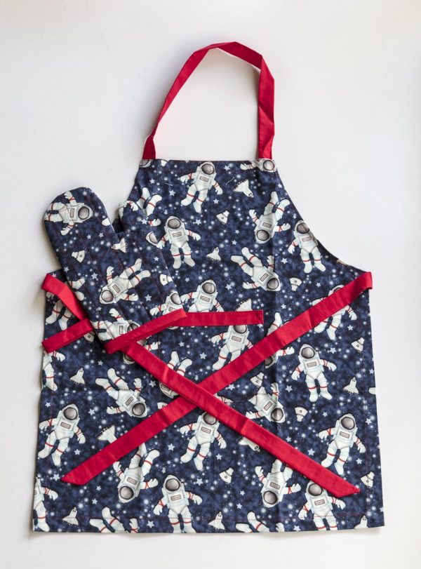 Astronaut Oven Mitt and Apron